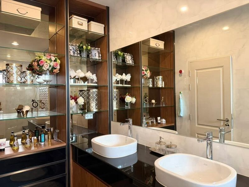 Blue Lagoon 2 - Image 12