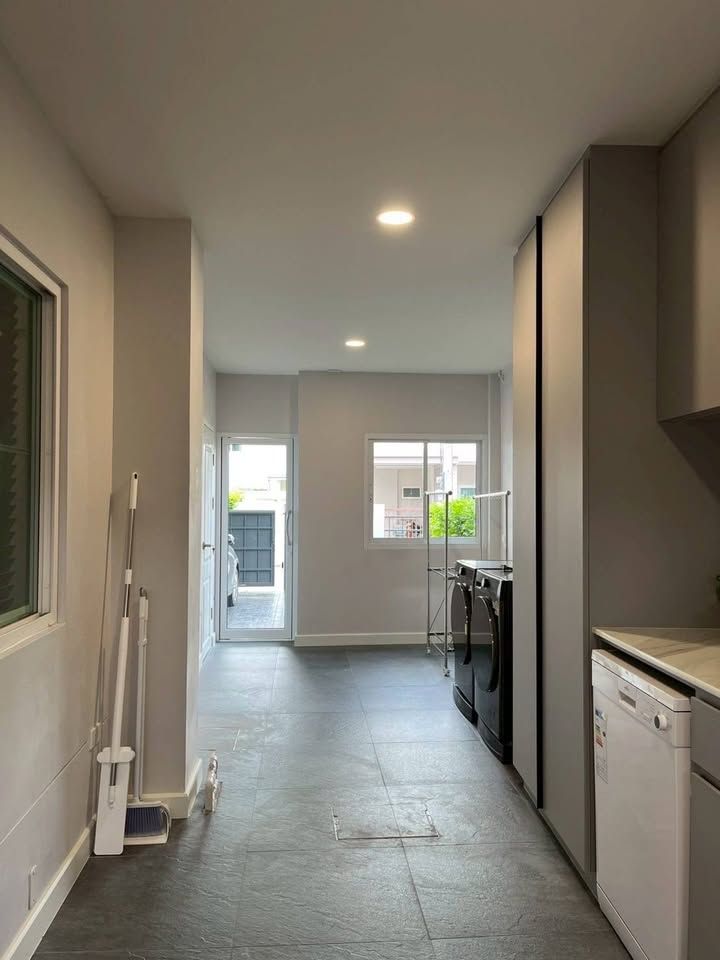 4 卧室 独立房屋 出租 在  - Image 8