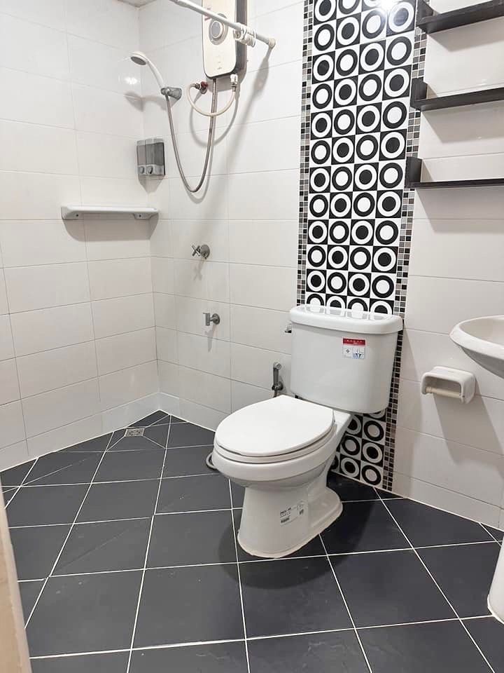 Hillside 2 Condo - Image 9