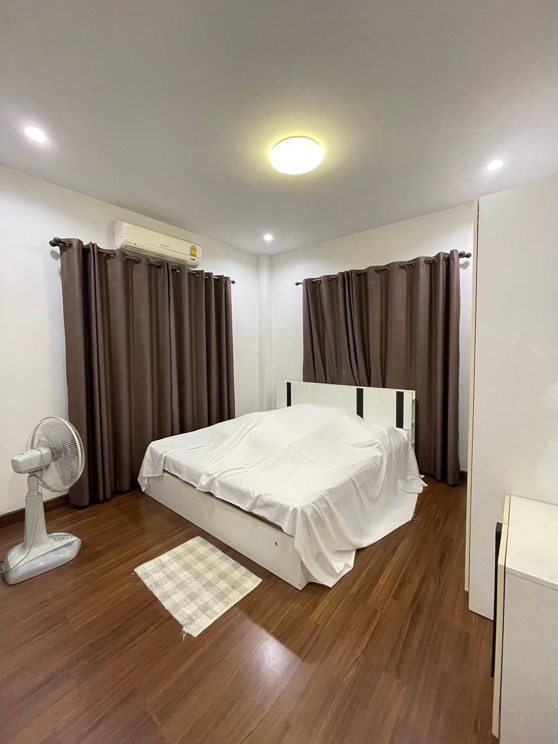 uploads/efe1bc97-da39-4732-9026-bc1cbf882b7a/03989a33-5751-4cf5-a4b5-7d9a4e041582