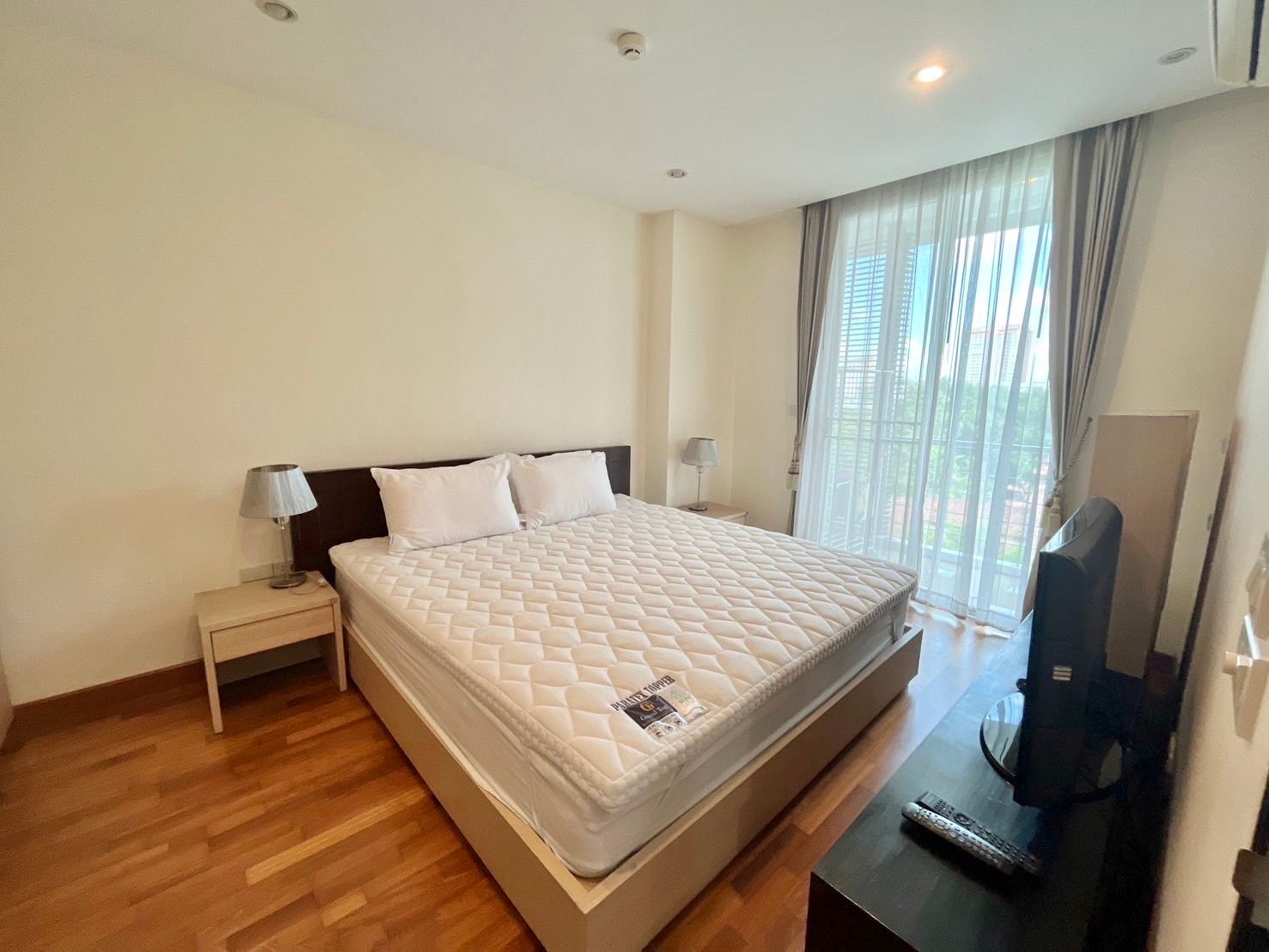 2 卧室 公寓 出售 在  - Image 3