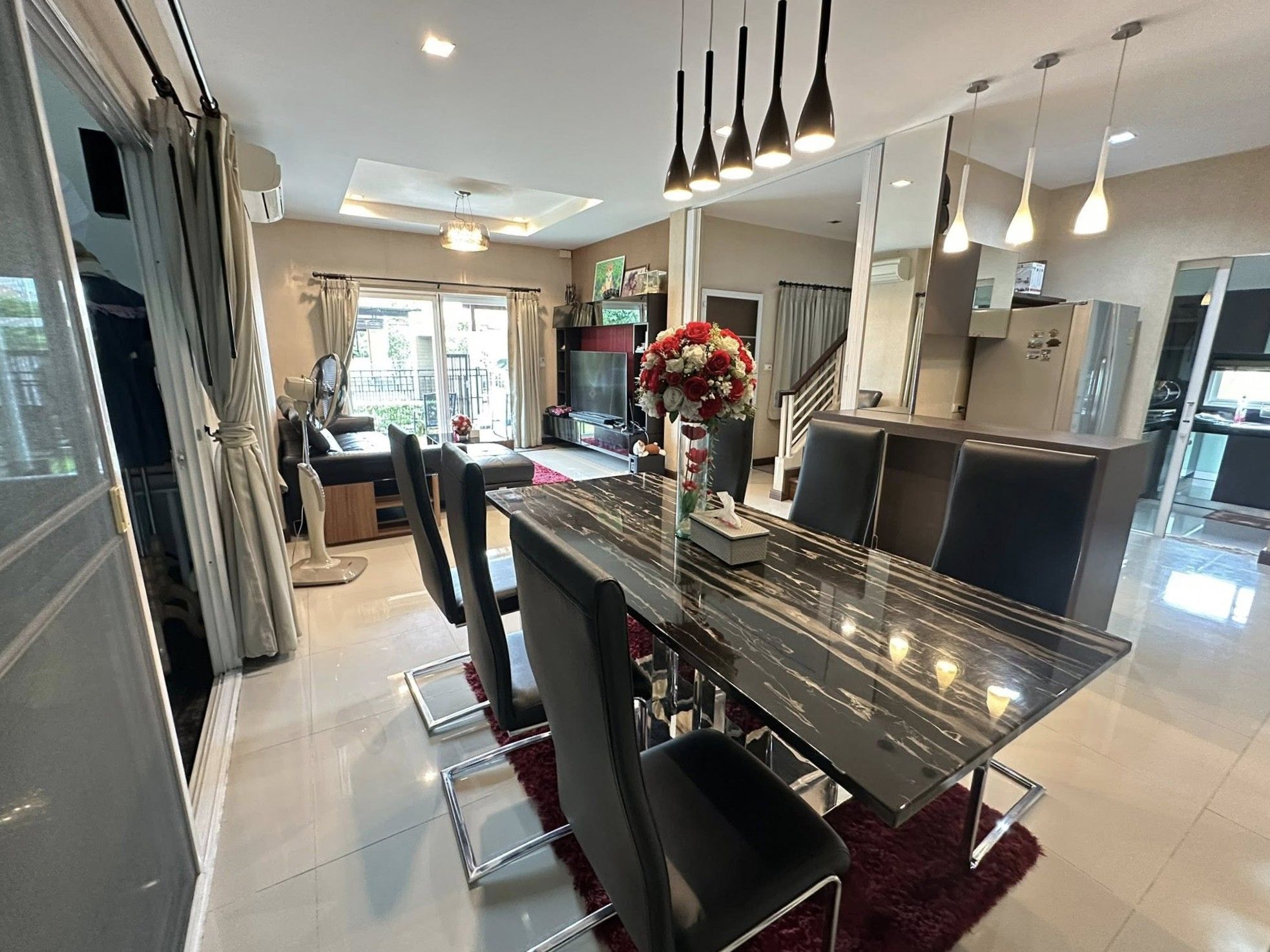 The Oriental (Regent) - Image 5