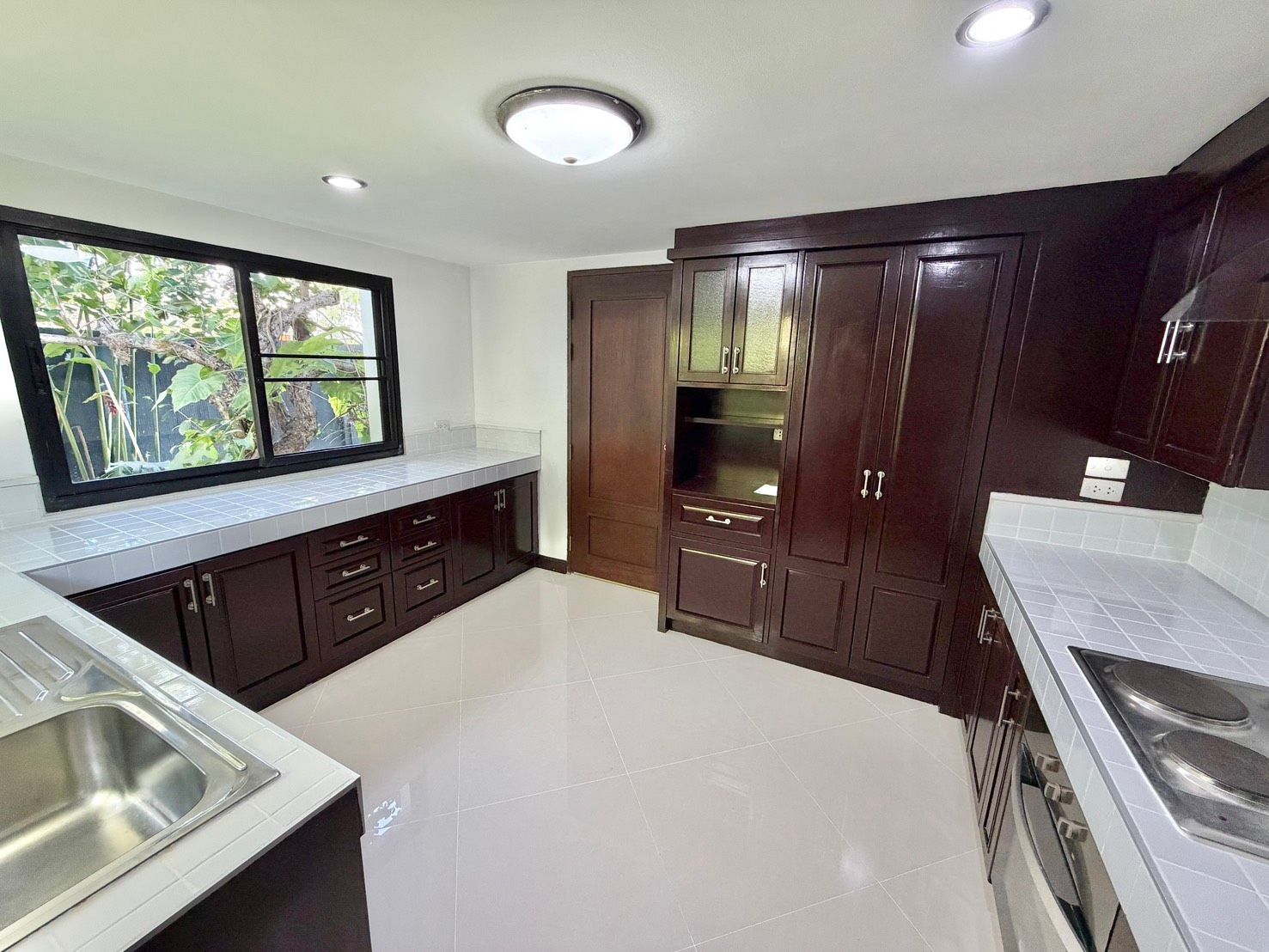 4 卧室 独立房屋 出租 在  - Image 5