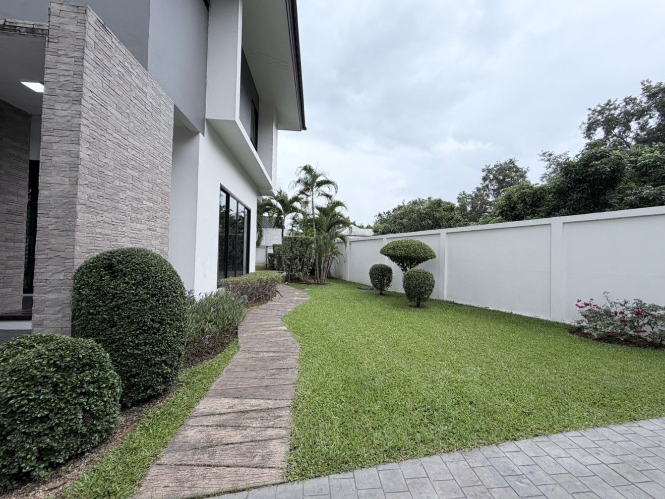 uploads/efe1bc97-da39-4732-9026-bc1cbf882b7a/0635ddb1-7000-41bf-aa61-1ef87349837f