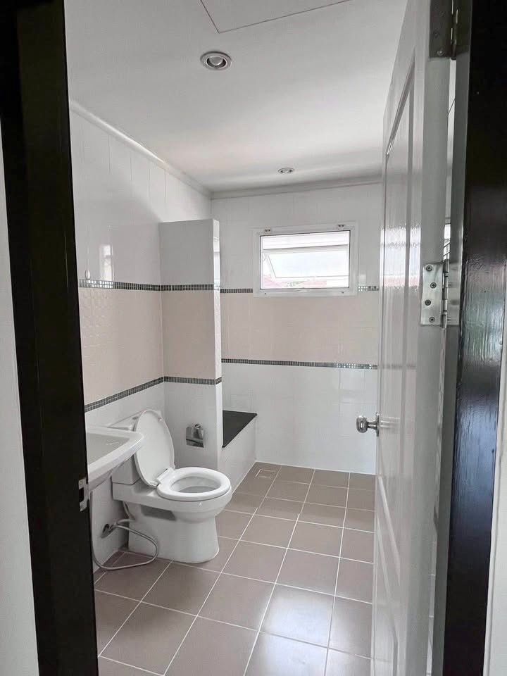 uploads/efe1bc97-da39-4732-9026-bc1cbf882b7a/06791135-4908-42c5-a8d9-ed2ad7f70651