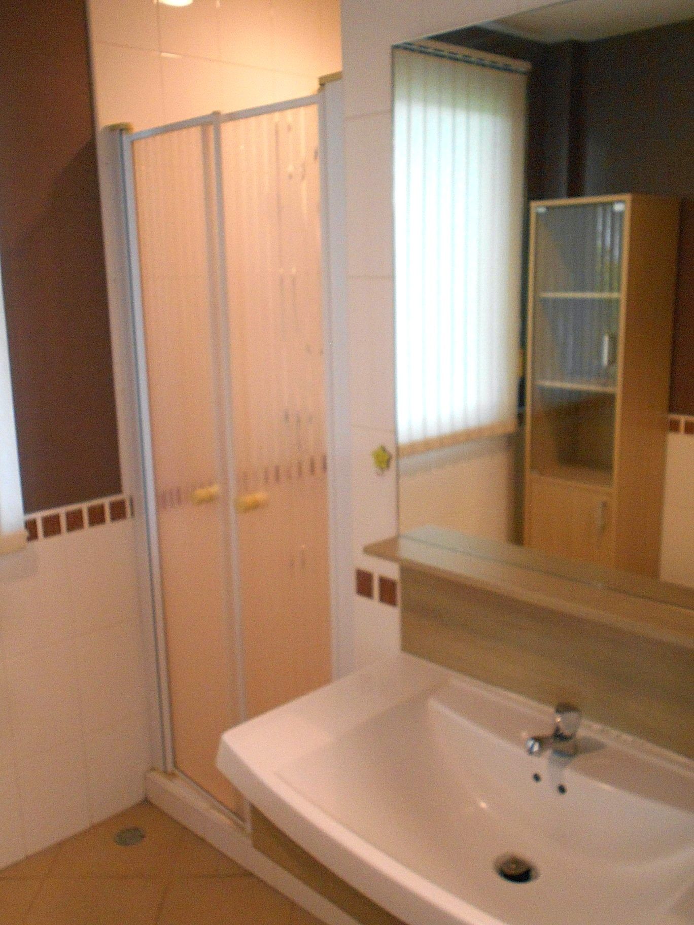 3 卧室 独立房屋 出租 在  - Image 12