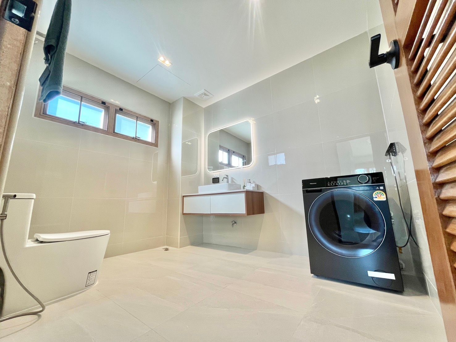 uploads/efe1bc97-da39-4732-9026-bc1cbf882b7a/06f6f8e7-2da8-4251-839d-43324eeda822