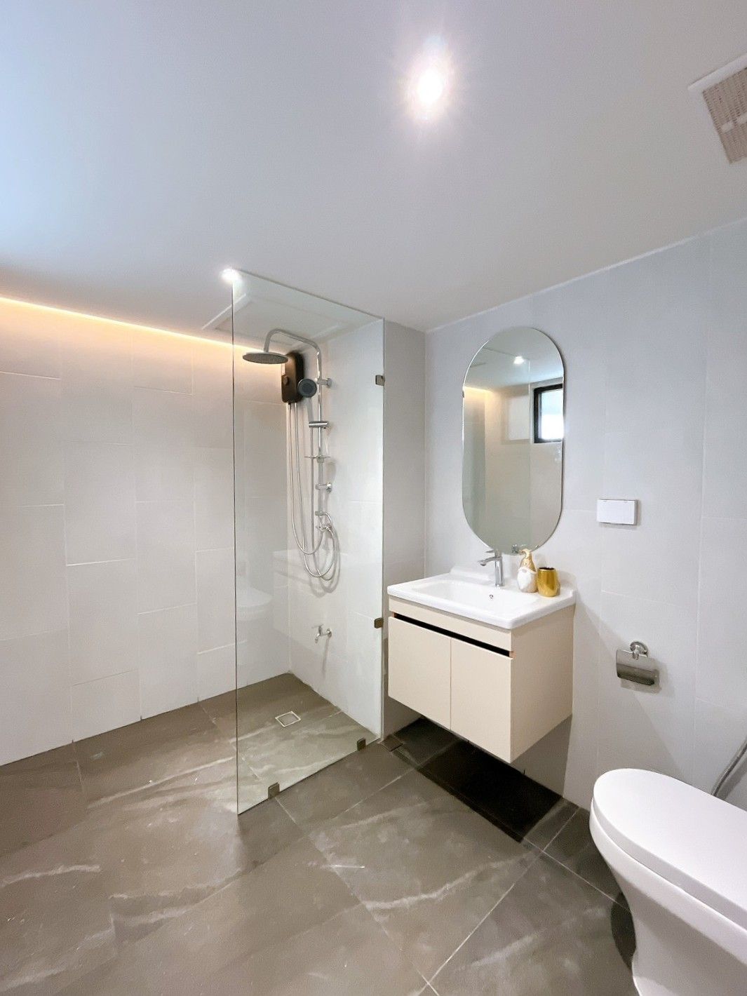 uploads/efe1bc97-da39-4732-9026-bc1cbf882b7a/07b98f14-e306-40d5-9db5-86d868e886db