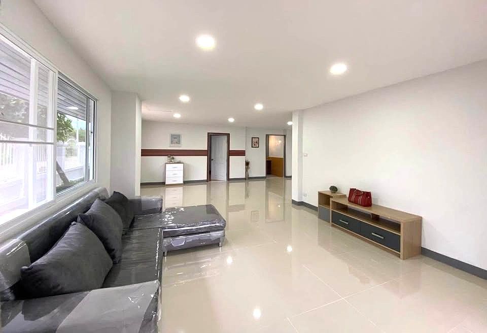 4 ห้องนอน บ้านเดี่ยว สำหรับเช่า ใน น้ำแพร่, หางดง, เชียงใหม่ - Image 2