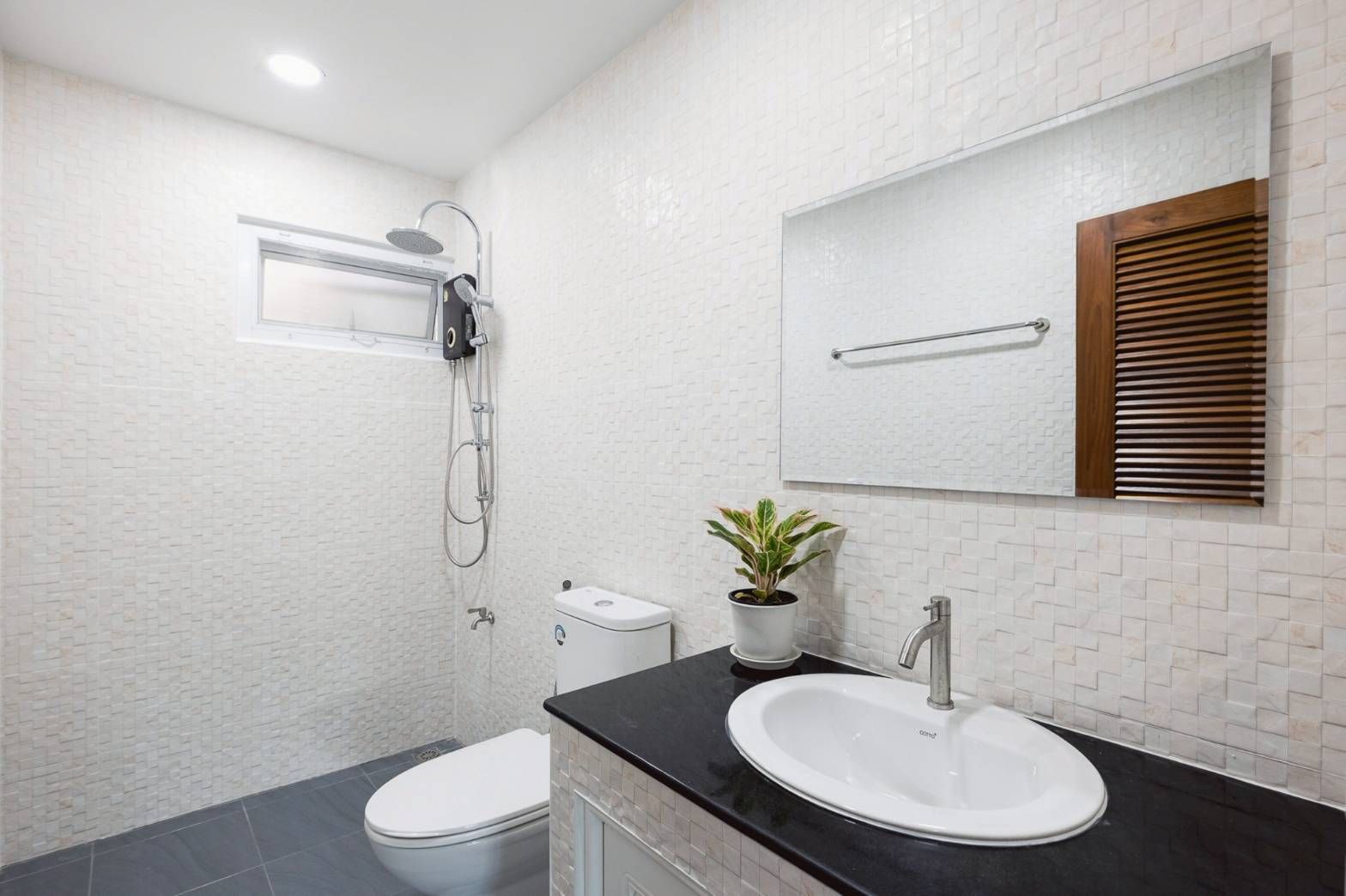 3 卧室 独立房屋 出售 在  - Image 18