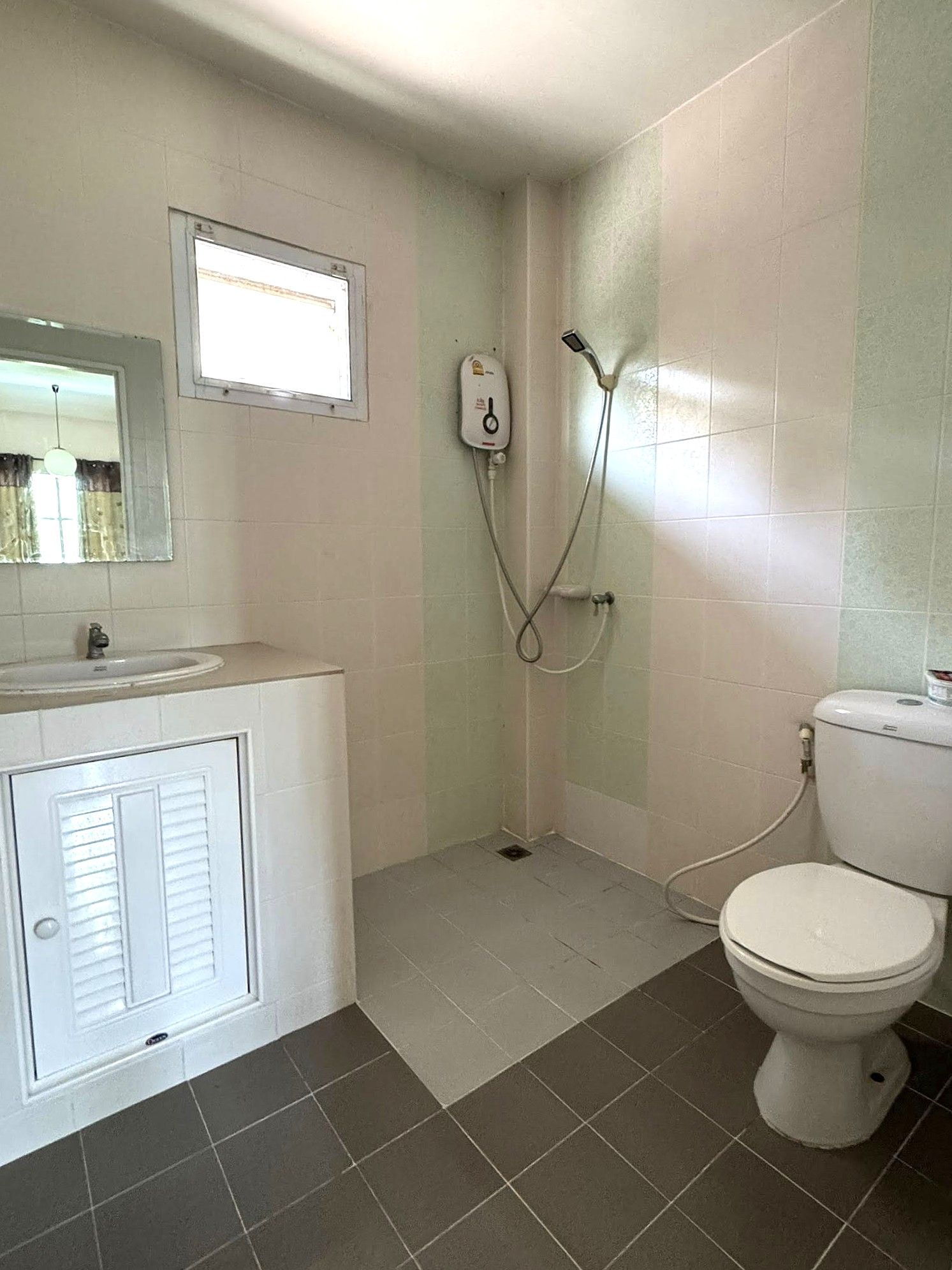 uploads/efe1bc97-da39-4732-9026-bc1cbf882b7a/09eb223a-3321-45f8-bc1a-1a6a702d3d64