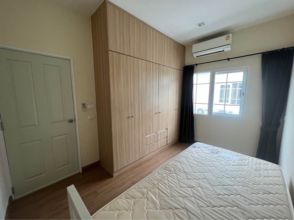 3 卧室 联排别墅 出租 在  - Image 9