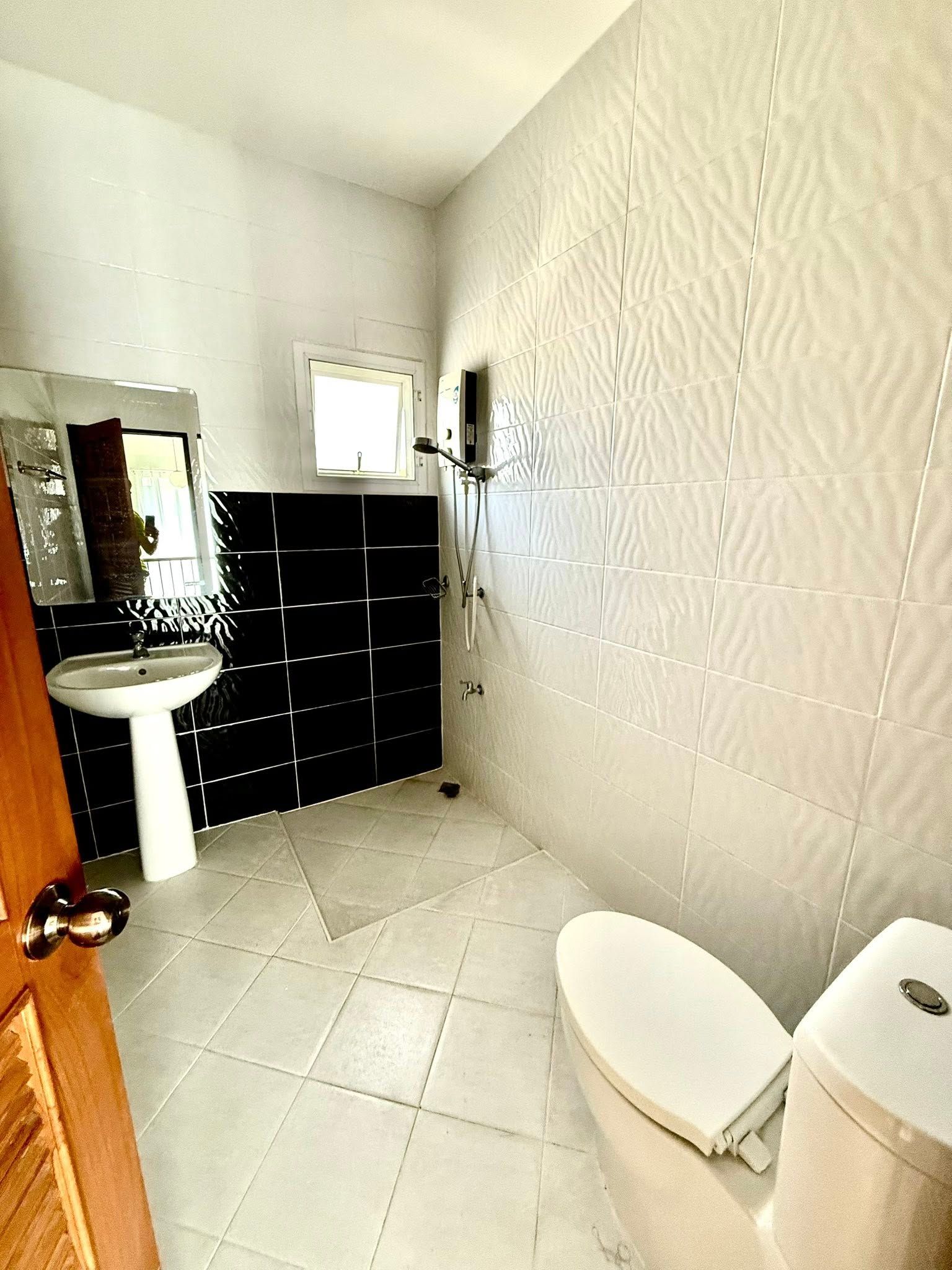 3 卧室 独立房屋 出租 在  - Image 8