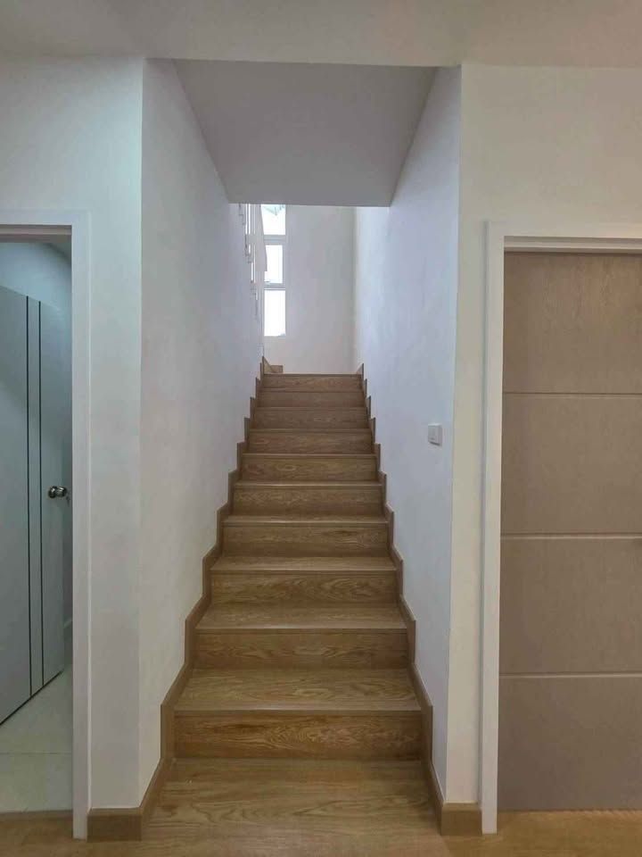 uploads/efe1bc97-da39-4732-9026-bc1cbf882b7a/0c1c246a-3a9b-4775-b819-af24965cbd21