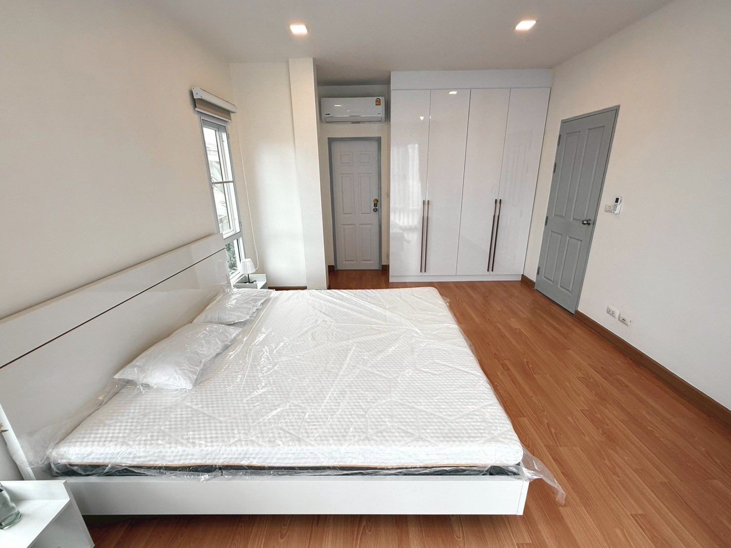 uploads/efe1bc97-da39-4732-9026-bc1cbf882b7a/0ca164b8-5565-4866-88a7-757f3be53ac0