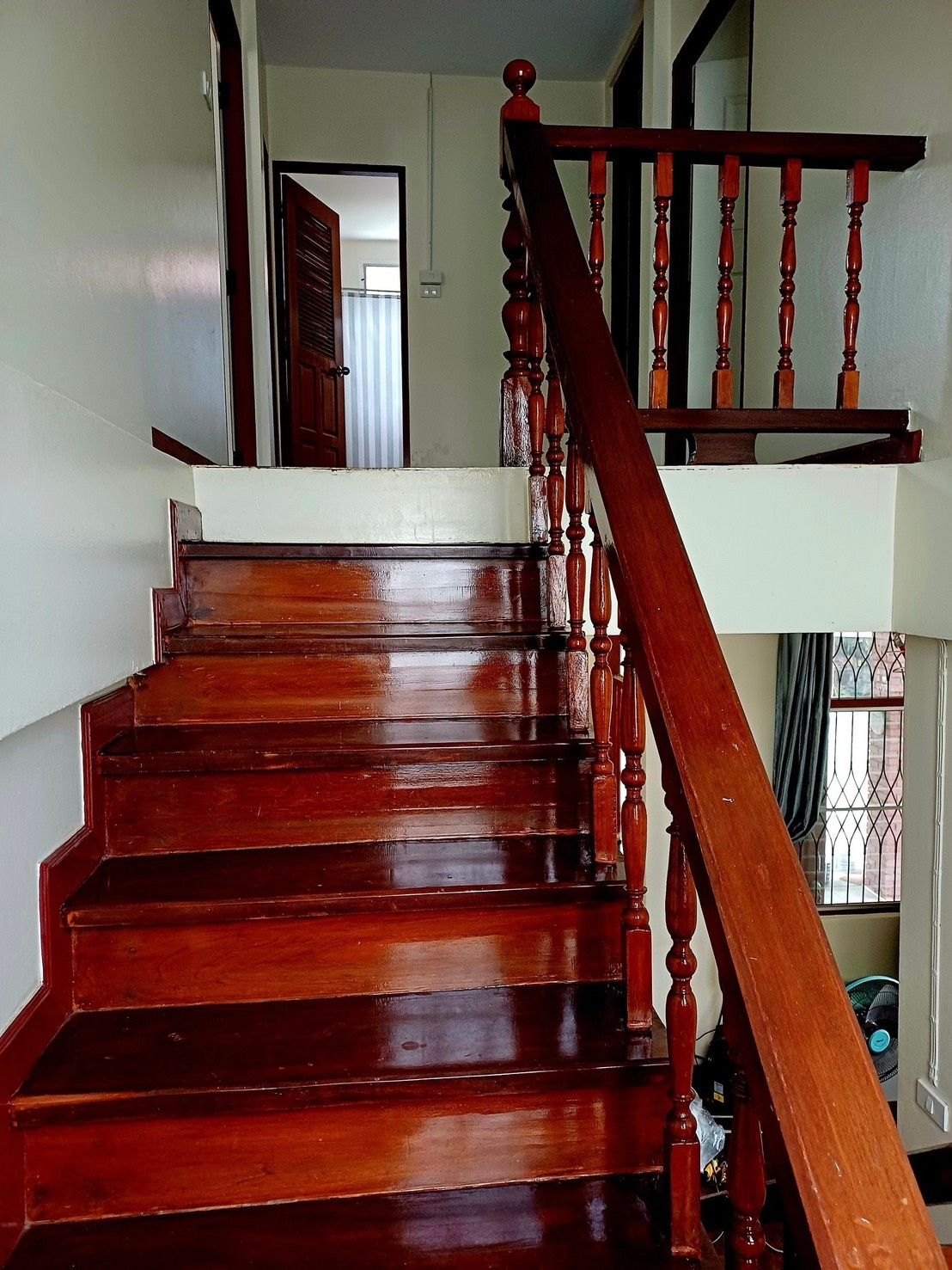 uploads/efe1bc97-da39-4732-9026-bc1cbf882b7a/0cd13ac0-aaf6-4437-b4f1-00b58a85bcd6