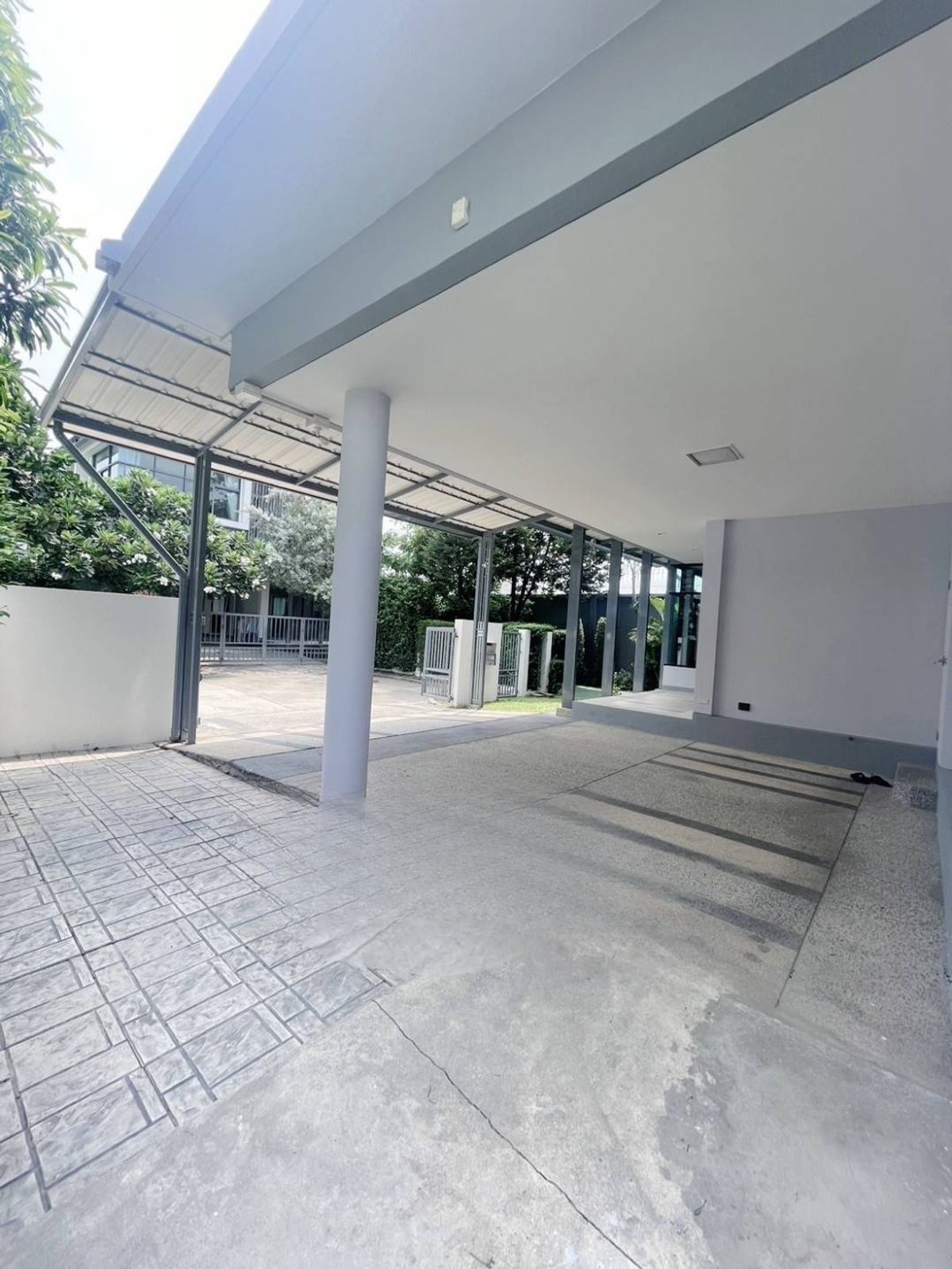 Setthasiri Srinakarin-Rama 9 - Image 14