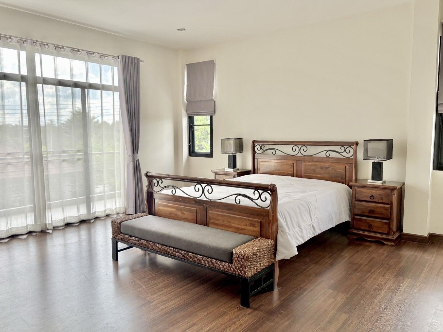 uploads/efe1bc97-da39-4732-9026-bc1cbf882b7a/0d8f167e-9c9e-4a8b-a5dd-8d8ee44d3369