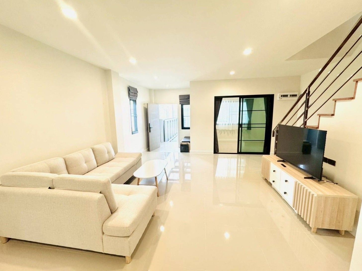 3 Bedroom Townhouse For Rent in Nong Phueng, Saraphi, Chiang Mai - Image 4