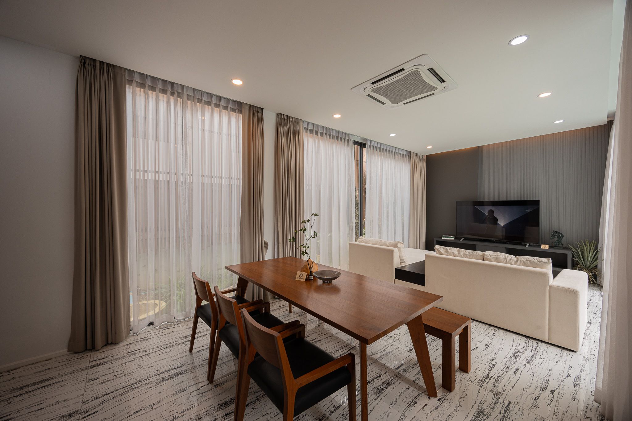 uploads/efe1bc97-da39-4732-9026-bc1cbf882b7a/0dea6150-effa-499d-ac8b-bdd482b26794