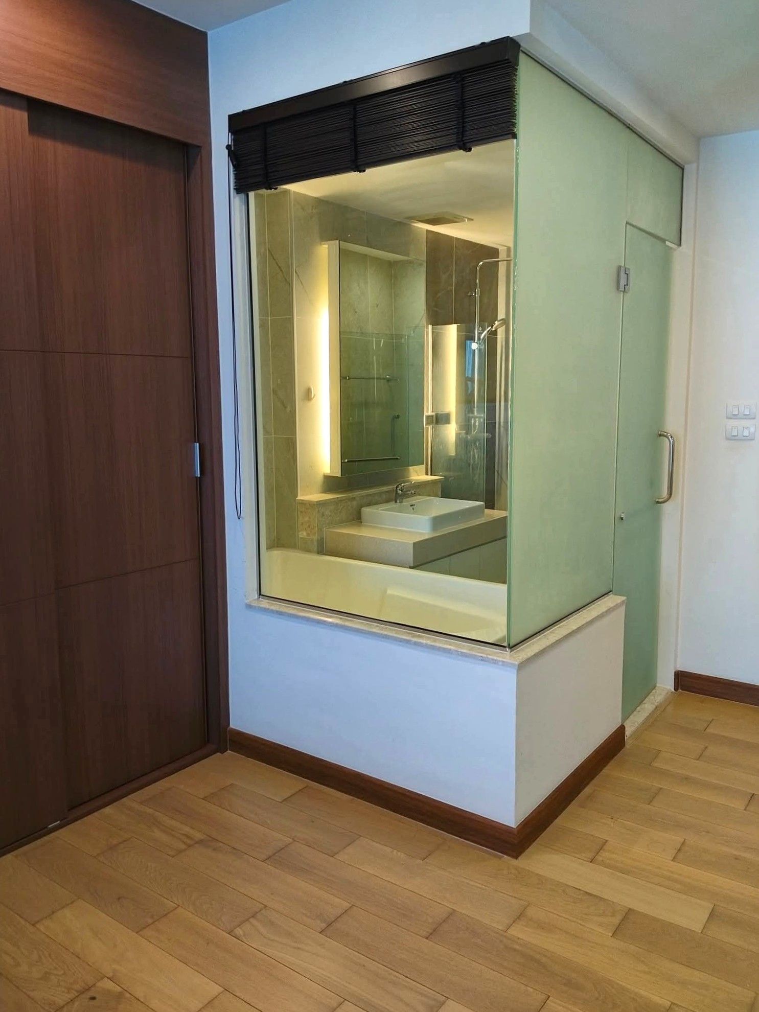 Astra Condo - Image 8