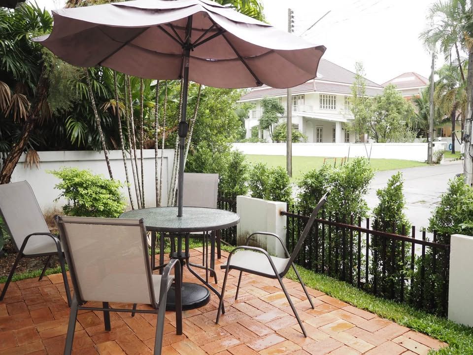 5 卧室 独立房屋 出租 在  - Image 2