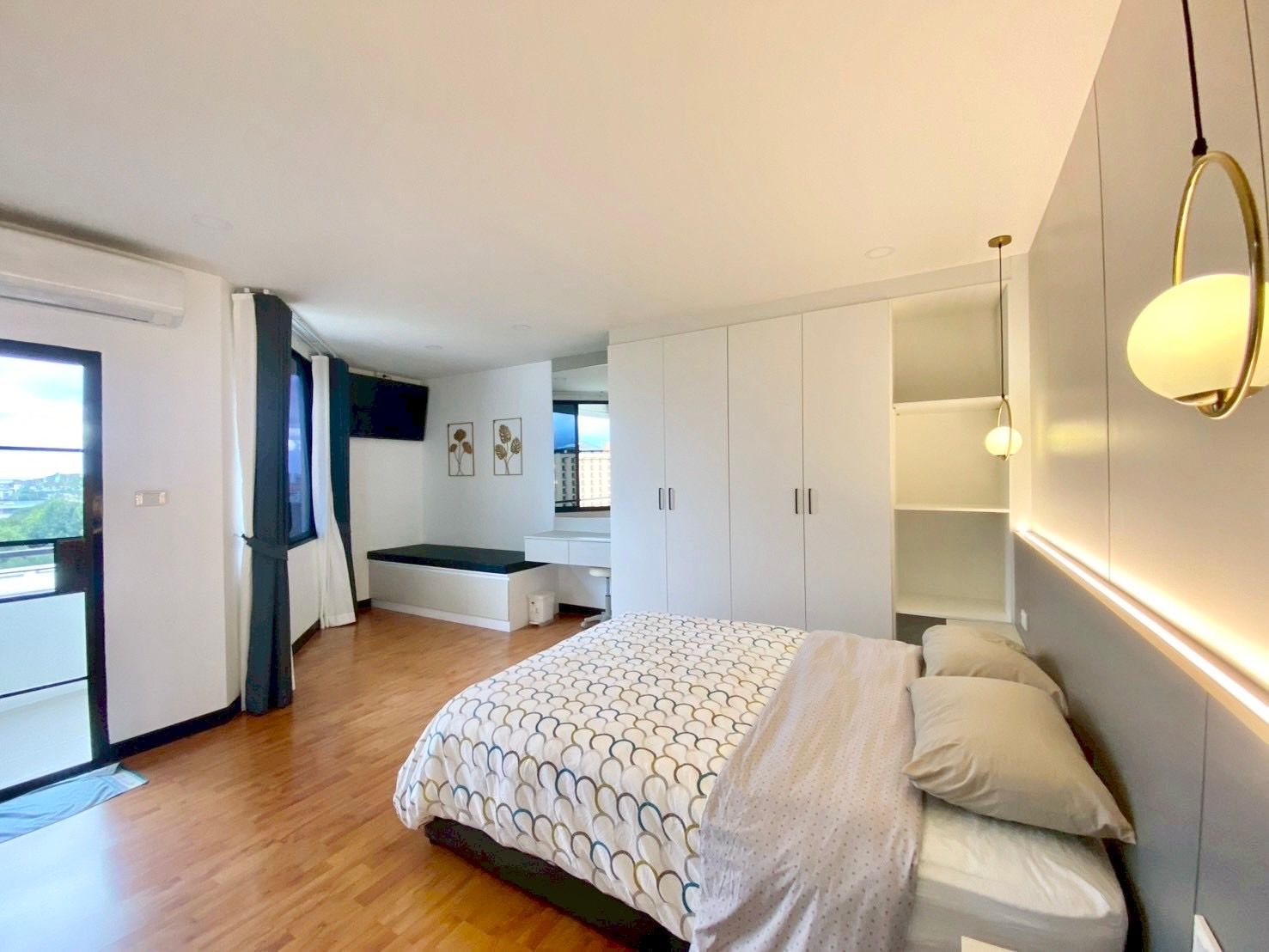 3 卧室 公寓 出租 在  - Image 10