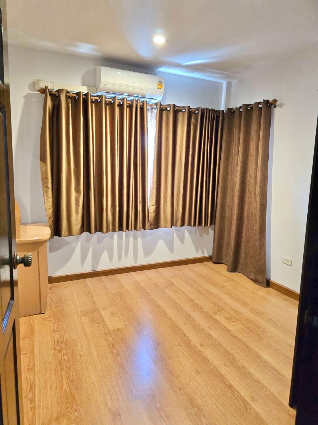 uploads/efe1bc97-da39-4732-9026-bc1cbf882b7a/104483e5-db30-4307-aa5a-dc84276a8d8a