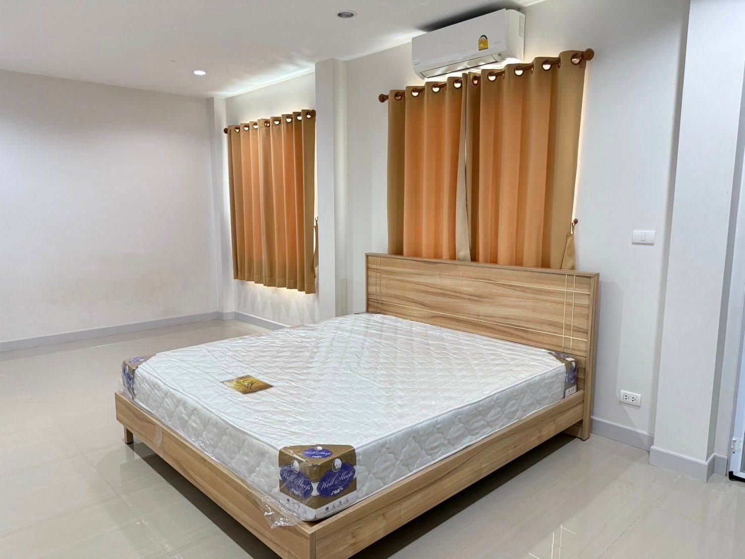 3 卧室 独立房屋 出租 在  - Image 8