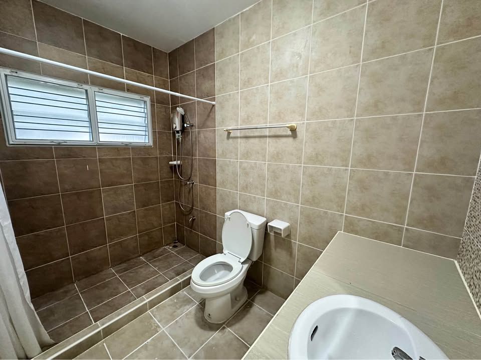 6 Bedroom House For Rent in San Phak Wan, Hang Dong, Chiang Mai - Image 14