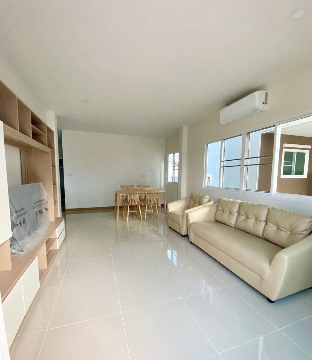 3 卧室 独立房屋 出租 在  - Image 2