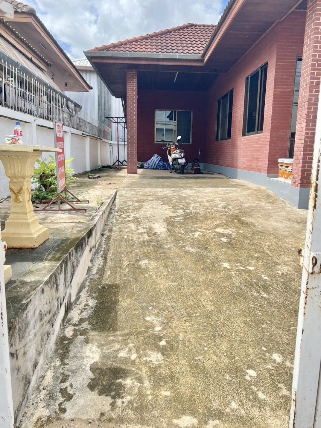 uploads/efe1bc97-da39-4732-9026-bc1cbf882b7a/1196149f-7db8-4796-bb55-9c8fa700c34a