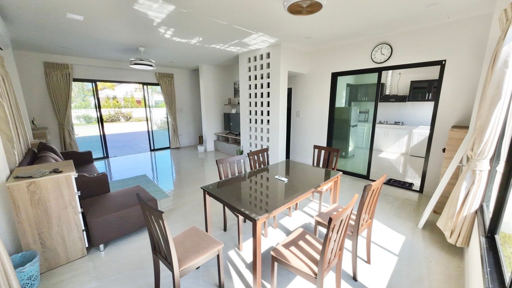 uploads/efe1bc97-da39-4732-9026-bc1cbf882b7a/11c73adf-d827-4ff8-88e5-899633f60d6b