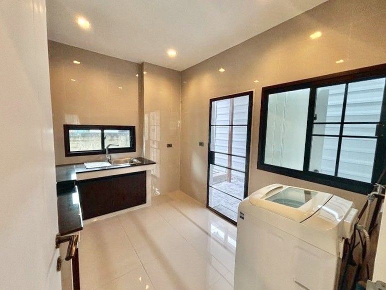 uploads/efe1bc97-da39-4732-9026-bc1cbf882b7a/120cf4d9-9c4d-4b18-b92a-991b0150a869