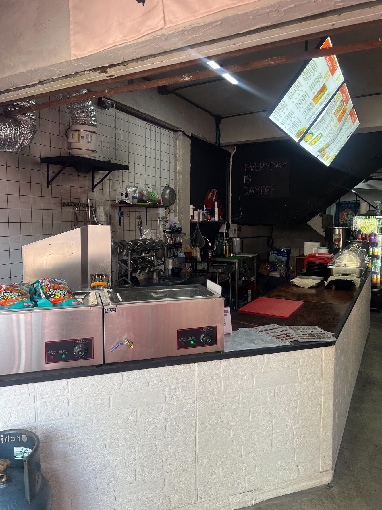 uploads/efe1bc97-da39-4732-9026-bc1cbf882b7a/12f4b577-5808-40a8-8230-bdcef73bfe38