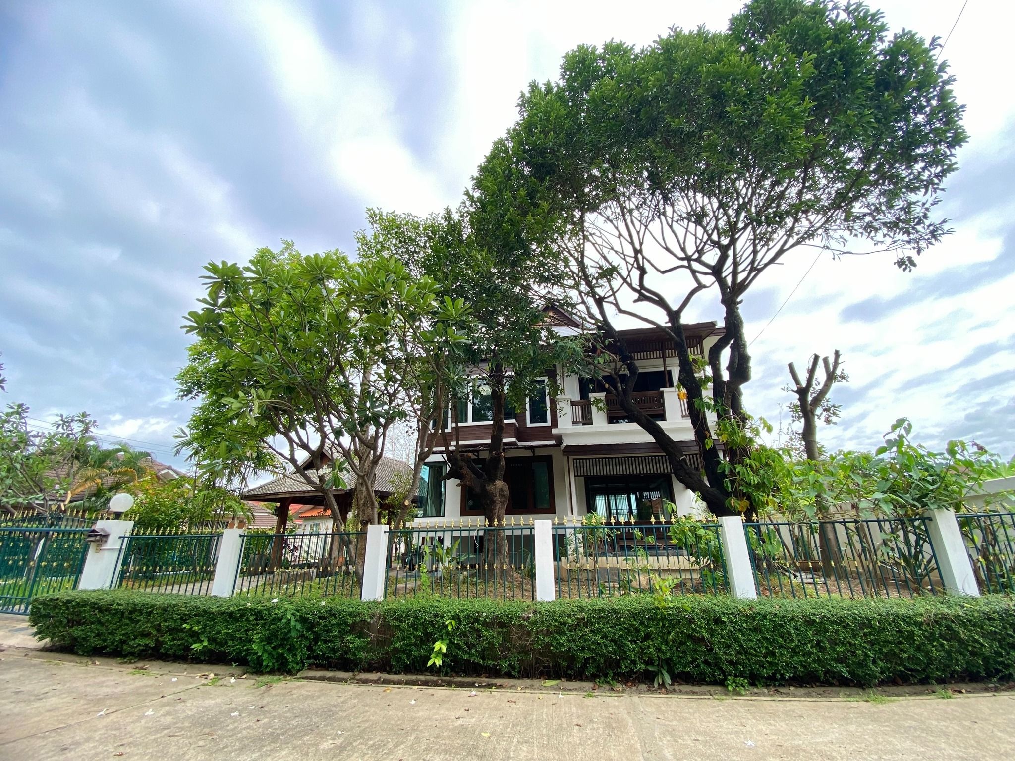 uploads/efe1bc97-da39-4732-9026-bc1cbf882b7a/15405f6b-939c-4d4d-bc1f-4caf5571db99