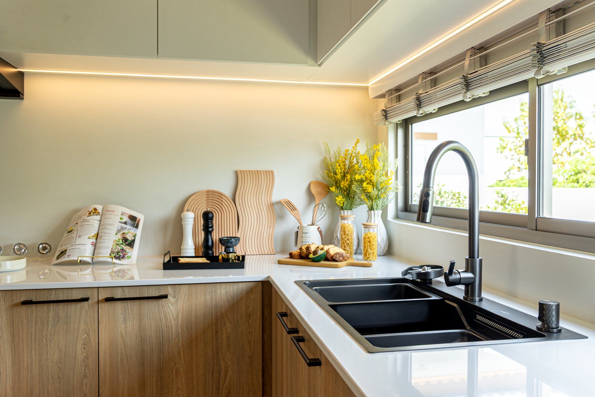 4 Bedroom House For Sale in San Phak Wan, Hang Dong, Chiang Mai - Image 7