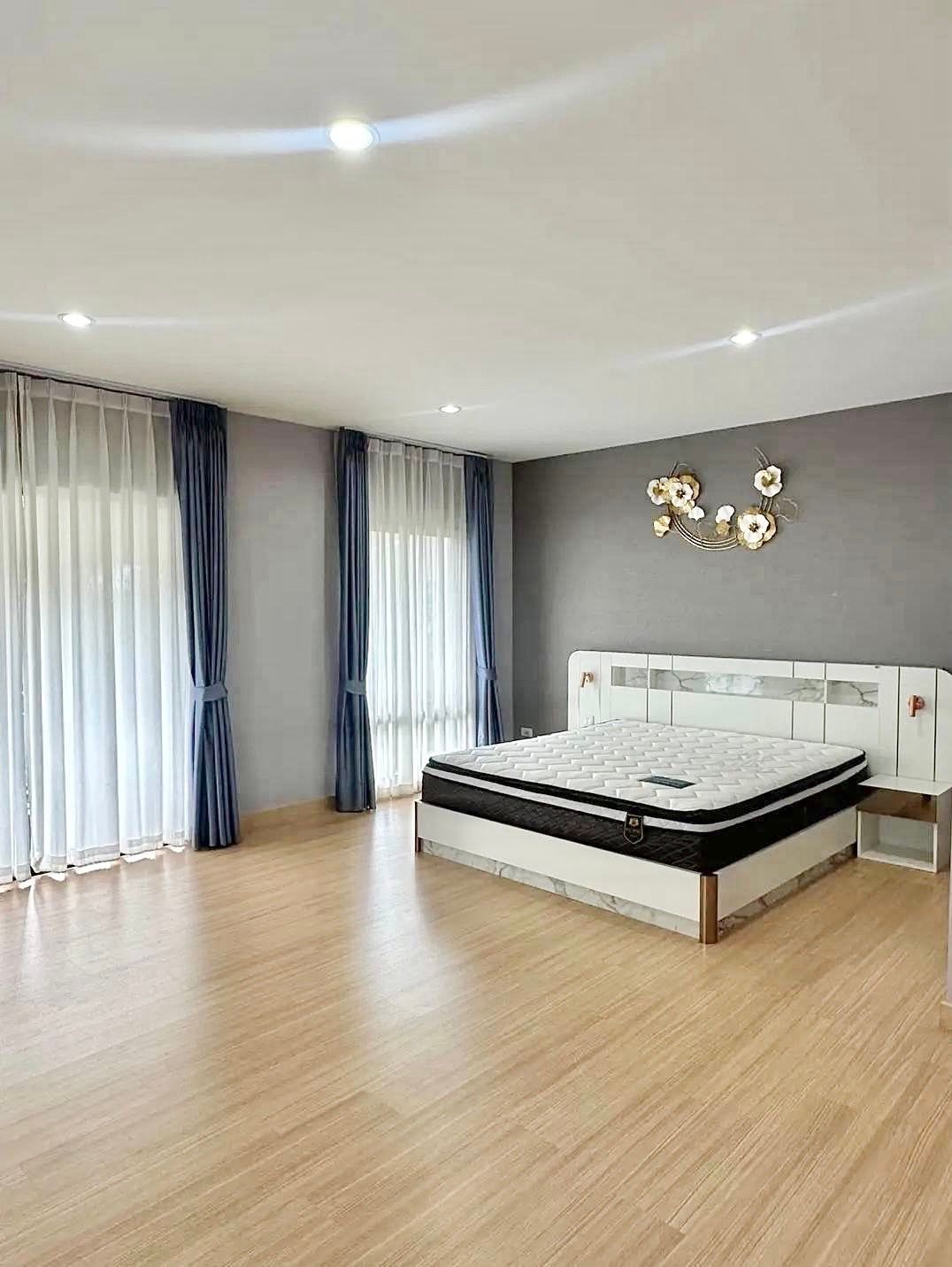 uploads/efe1bc97-da39-4732-9026-bc1cbf882b7a/167dc9e9-cb09-46f4-88b7-d7d43e77416d