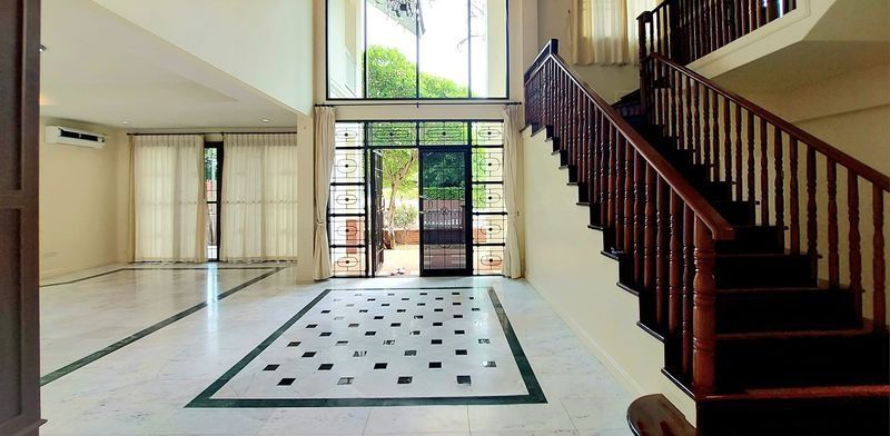 4 卧室 独立房屋 出租 在  - Image 3