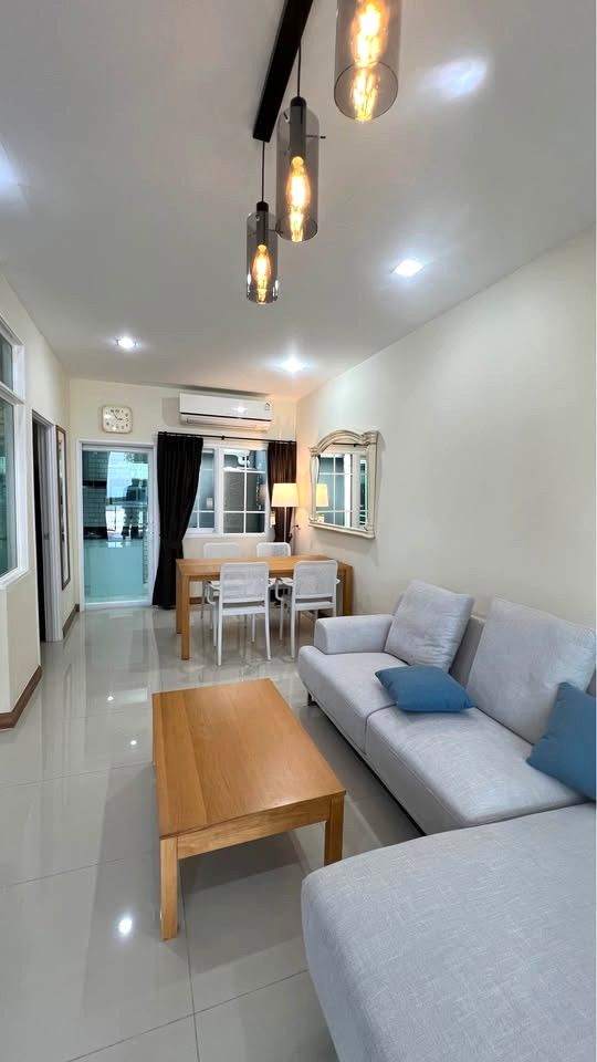 3 卧室 联排别墅 出租 在  - Image 5