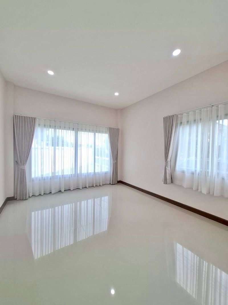 4 卧室 独立房屋 出租 在  - Image 6