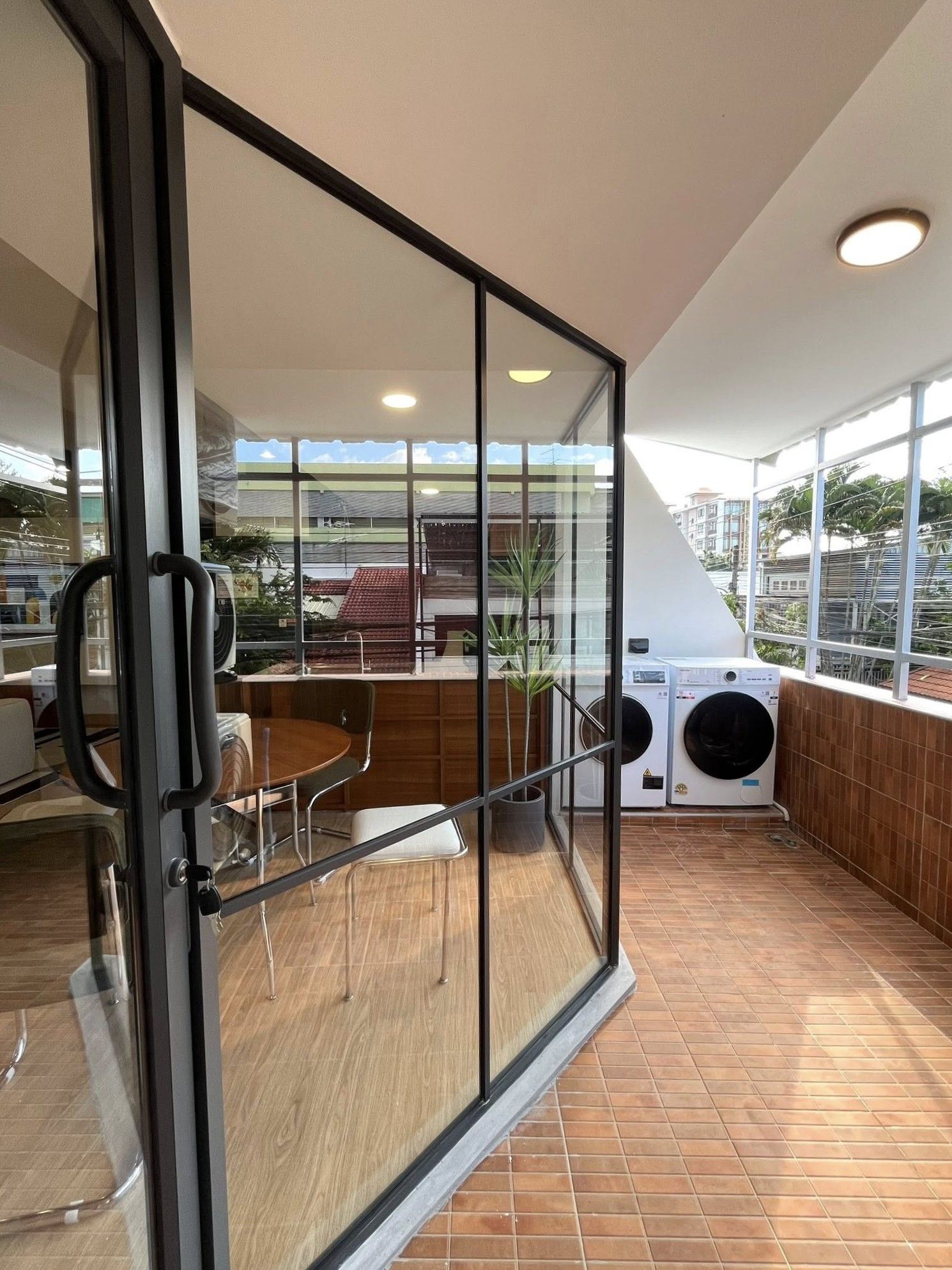 Srithana Condominium 1 - Image 8