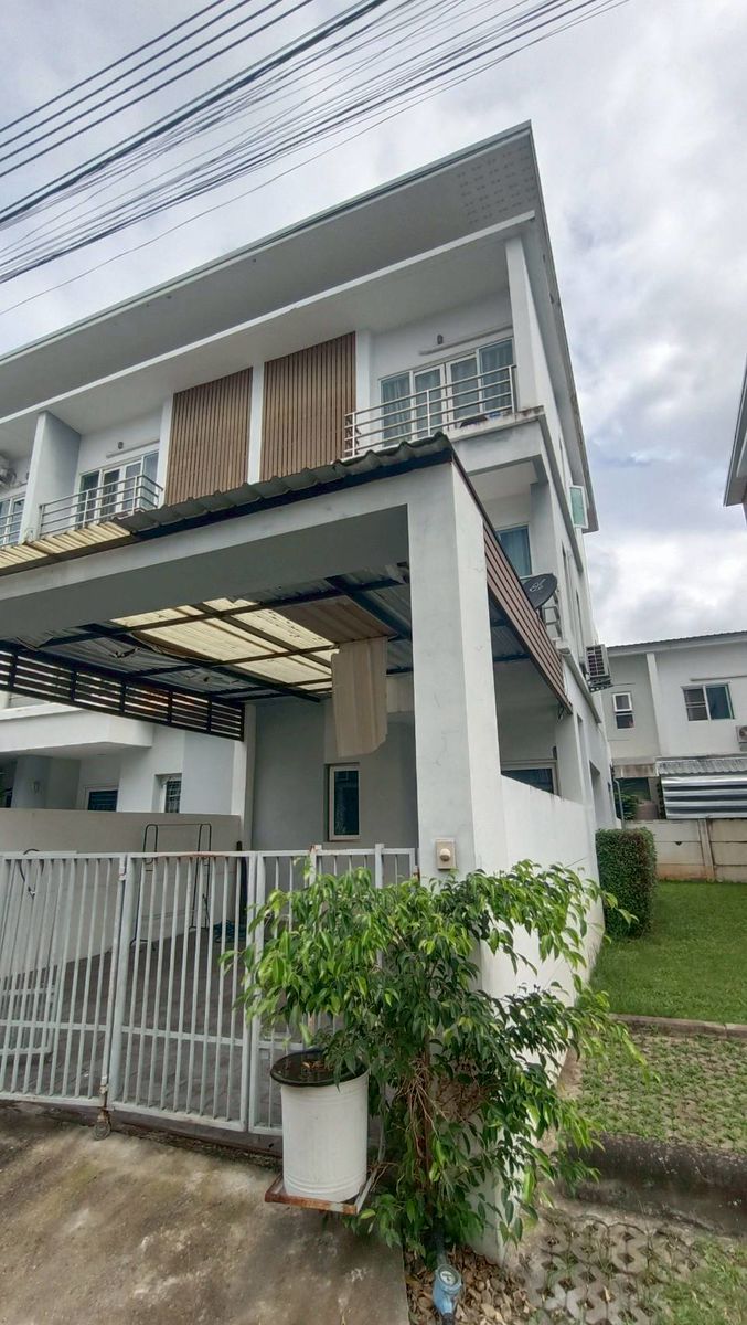 The Urbana+ 3 - Image 1