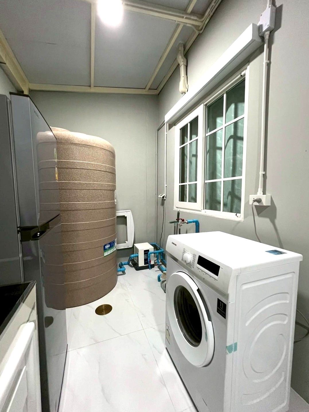 3 卧室 联排别墅 出租 在  - Image 14