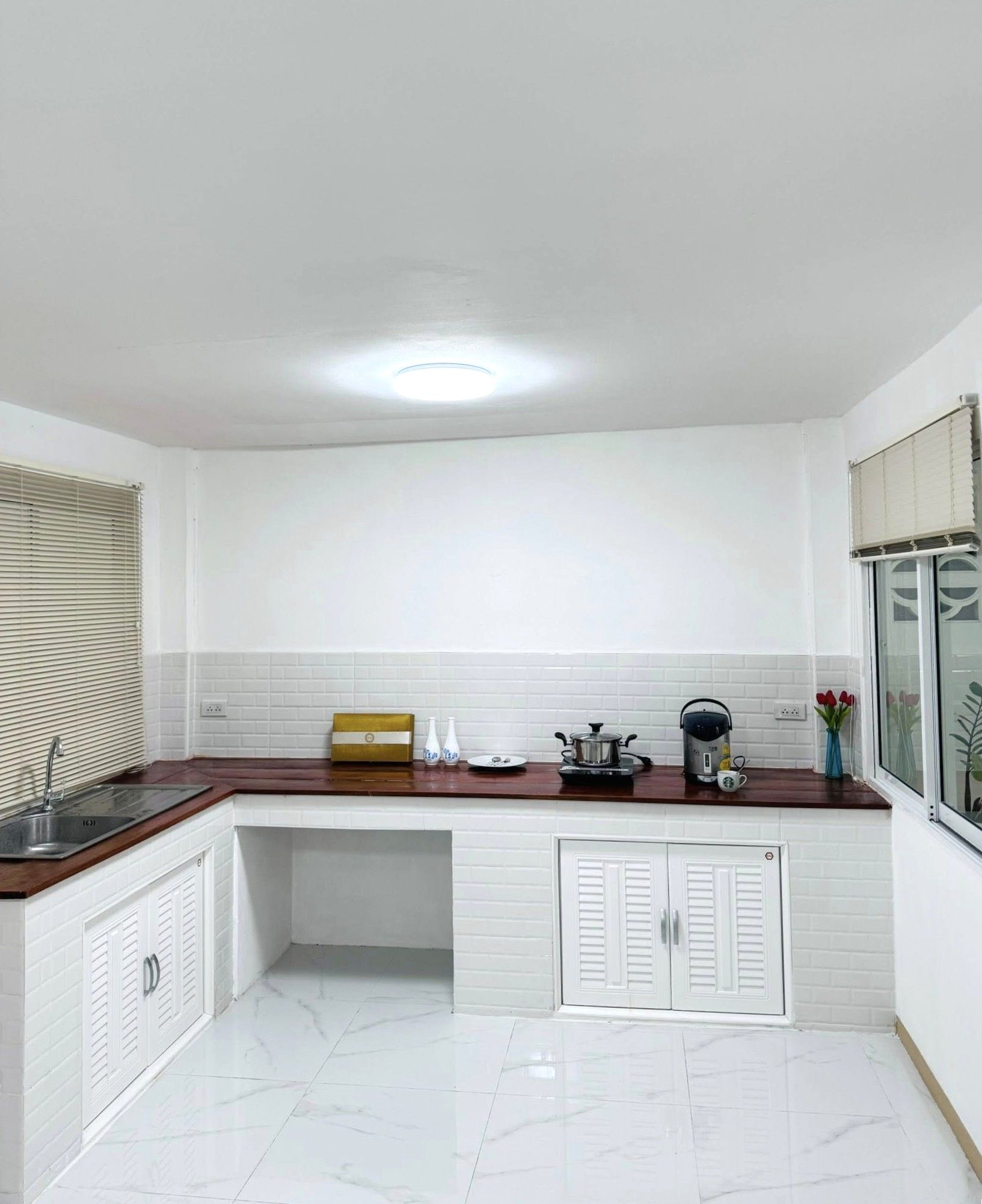 3 Bedroom House For Rent in San Phak Wan, Hang Dong, Chiang Mai - Image 4