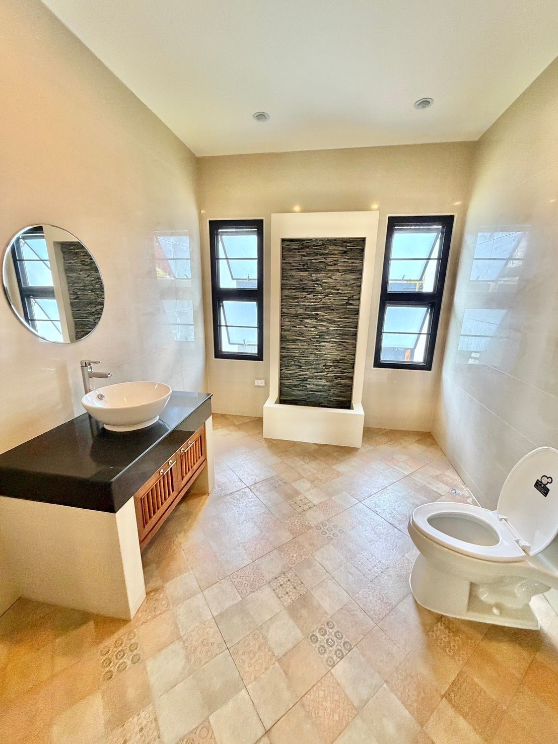 4 卧室 独立房屋 出租 在  - Image 14