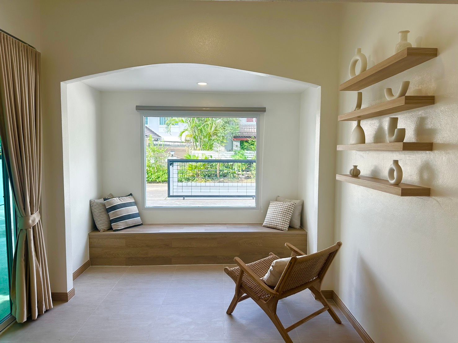 uploads/efe1bc97-da39-4732-9026-bc1cbf882b7a/1acd94f7-1d0f-4918-8497-a5f622f5831a