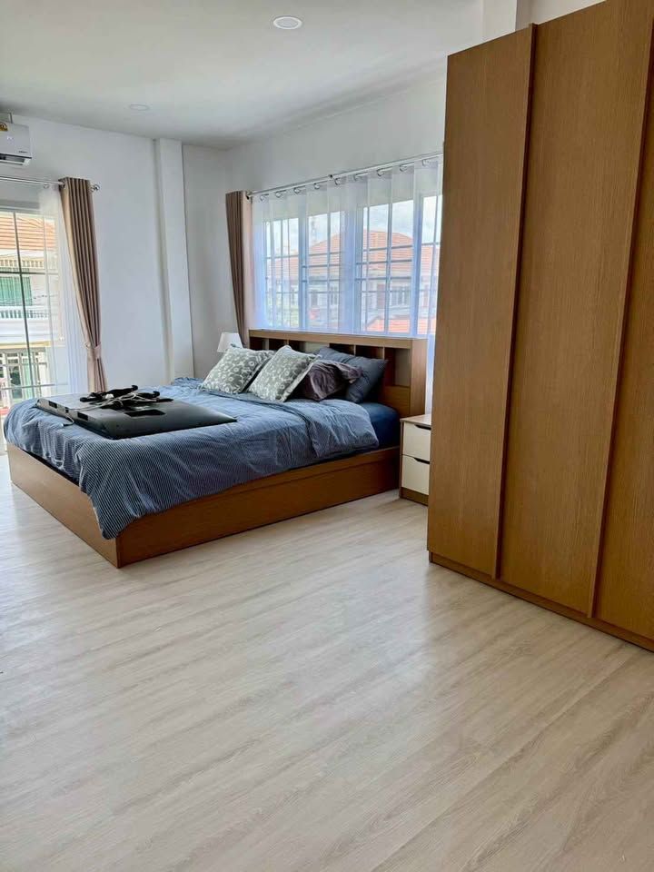 3 卧室 独立房屋 出售 在  - Image 16