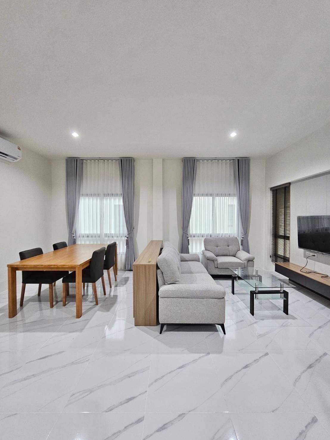 3 Bedroom House For Rent in Han Kaeo, Hang Dong, Chiang Mai - Image 2