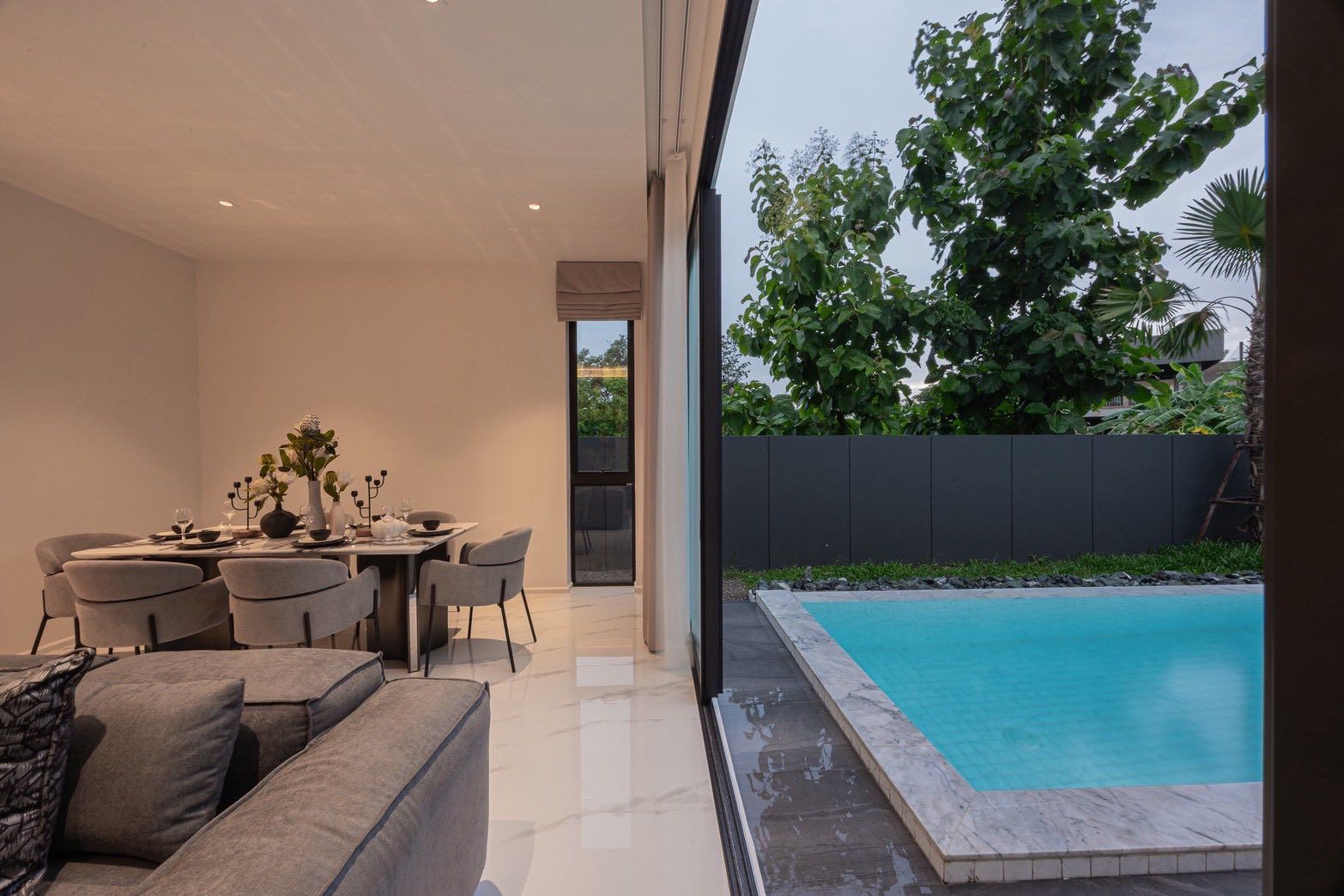 5 卧室 独立房屋 出租 在  - Image 13